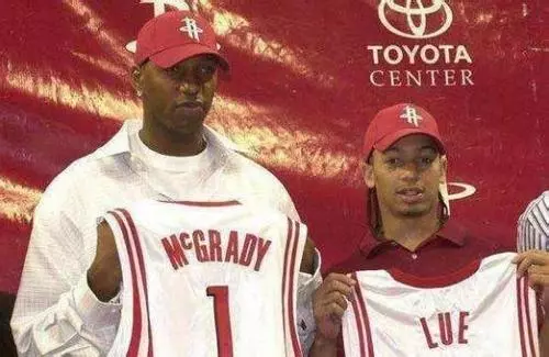 世体：戴上面具的加西亚像个超级英雄，他是弗里克的王牌球员（世体：佩戴面具的加西亚宛如超级英雄，弗里克麾下的王牌球员）