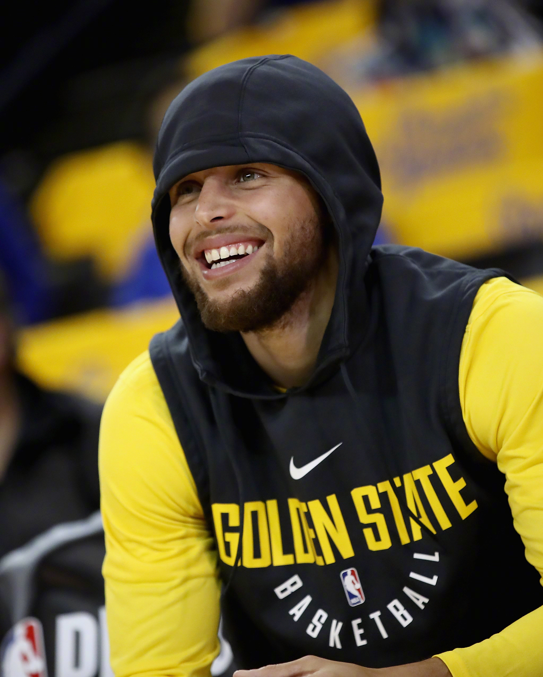 阿莫林：没去想5场不败我想的是2场没赢了；我们离完美还很远（阿莫林：不谈五场不败，只记得近两战未胜；我们离完美还差很远）