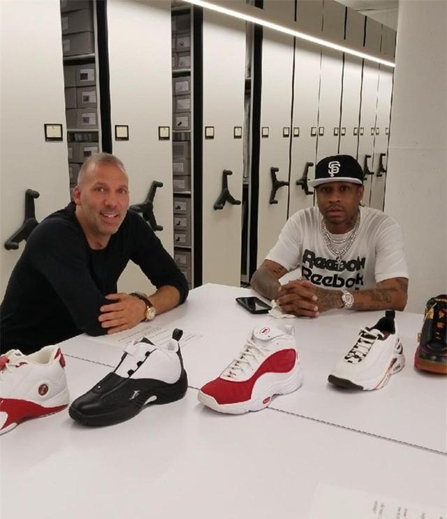 莱切vs比萨：卡马尔达、索蒂尔首发，阿金桑米罗、埃贝彻尔出战（莱切对阵比萨：卡马尔达、索蒂尔先发，阿金桑米罗与埃贝彻尔登场）