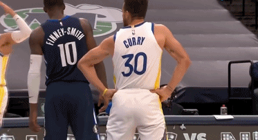 罗马推出黑胶唱片版队歌：限量版售价49.9欧，普通版19.9欧（罗马发布队歌黑胶唱片：限量版49.9欧、标准版19.9欧）