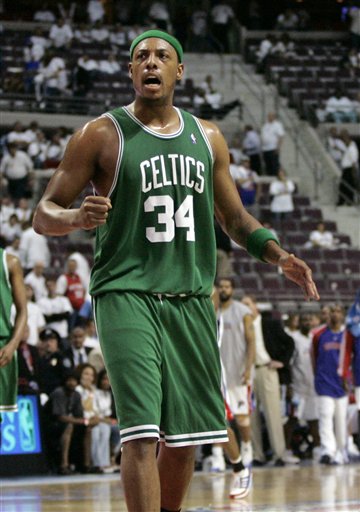 TA分析英格兰队小组赛形势：克罗地亚年龄大、加纳球员有威胁（TA解读英格兰小组前景：克罗地亚阵容老化，加纳球员具威胁）