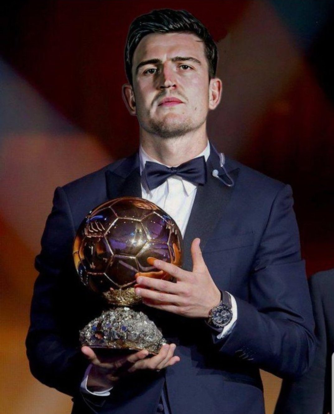 库杜斯评心目中的最佳热刺球员：凯恩的右脚、贝尔的左脚（库杜斯眼中的完美热刺球员：凯恩的右脚+贝尔的左脚）