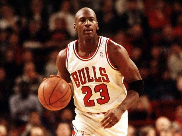 赛后情书：上海海港再度夺冠，颜骏凌历史最被低估门将（夺冠夜情书：海港再登顶，颜骏凌这位被历史低估的门神）